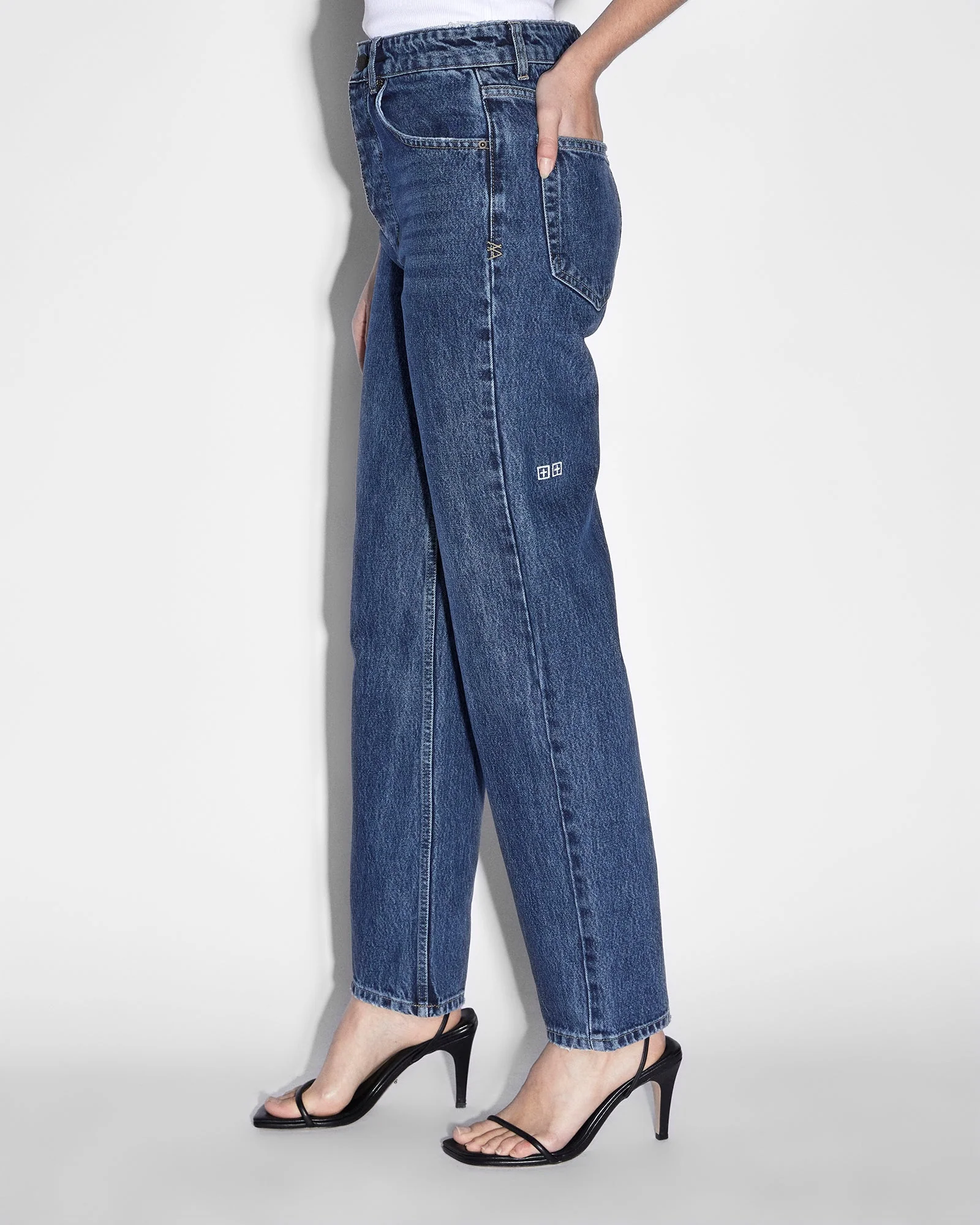 BROOKLYN JEAN RUNAWAY - Image 4