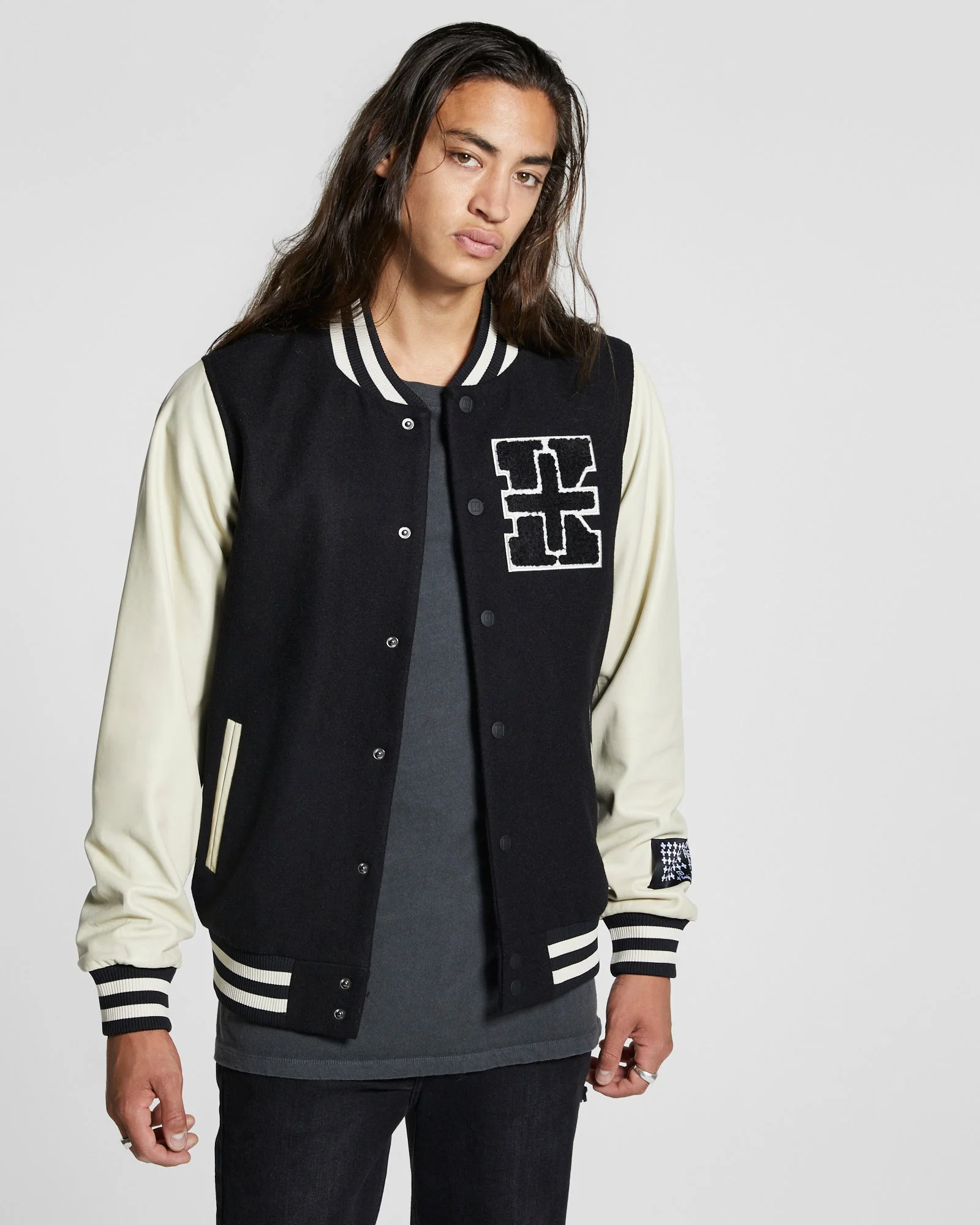 KING PATCH LETTERMAN BLACK