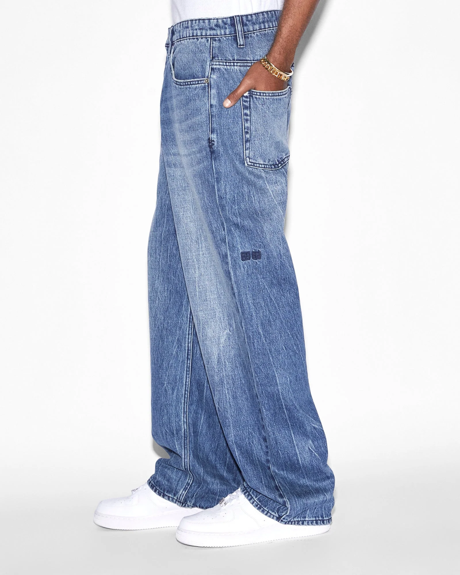 MAXX BLUUU - Image 4
