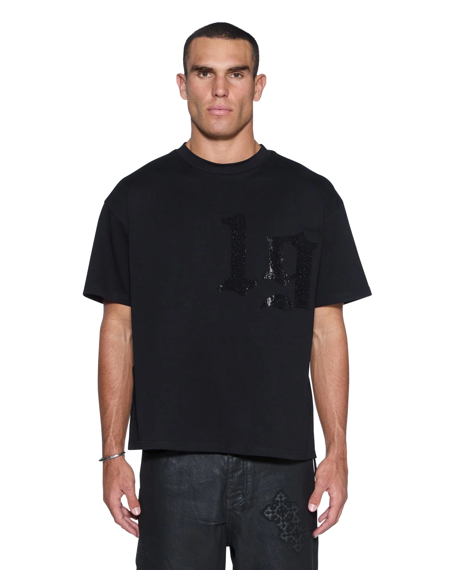 STARDOM EKCESS SS TEE JET BLACK CRYSTAL