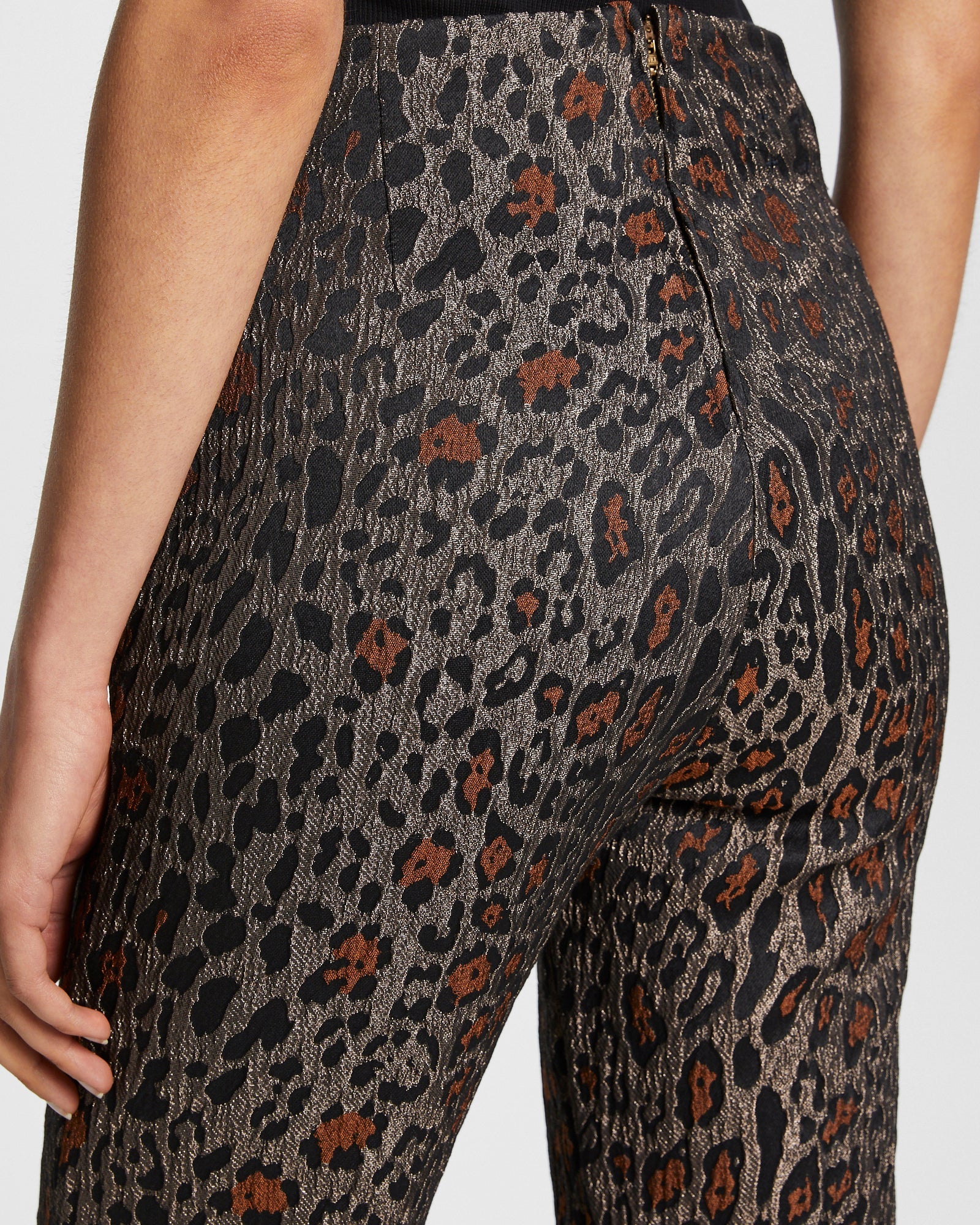THREE AM PANT LEOPARD - Image 4